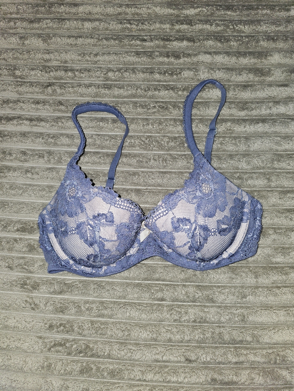 Victorias Secret BODY BY VICTORIA Lined Demi Coverage Bra 32D Blue Lace - BR4